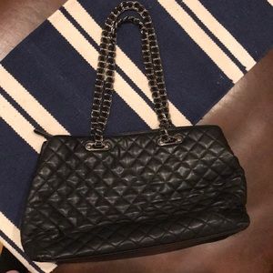 Black ANN TAYLOR tote👜chain/leather straps